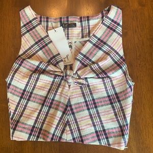 Zara top - cropped, v neck NWT